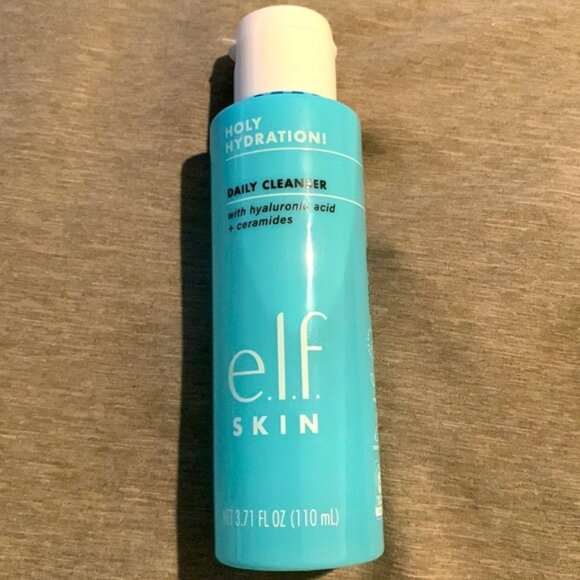 Elf Holy Hydration Face cleanser - Picture 1 of 2